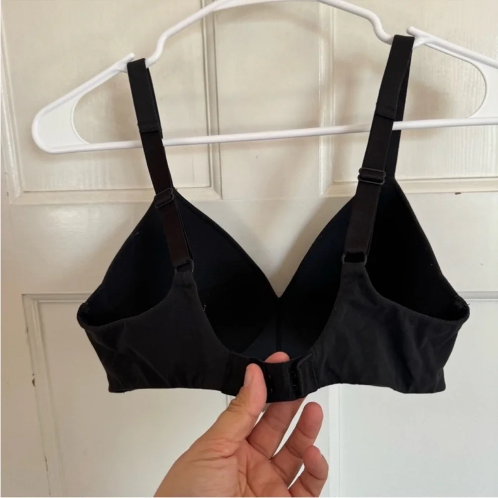 Wacoal How Perfect‎ black soft cup bra size 34D